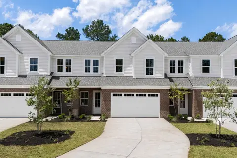 902 Foxtail Dr., Longs, SC