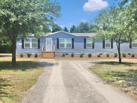 2001 Warren's Loop, Marion, SC