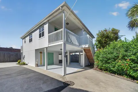 820 9th Ave. S, North Myrtle Beach, SC