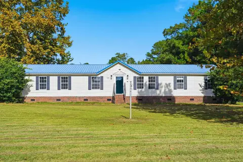 1145 Volunteer Dr., Loris, SC
